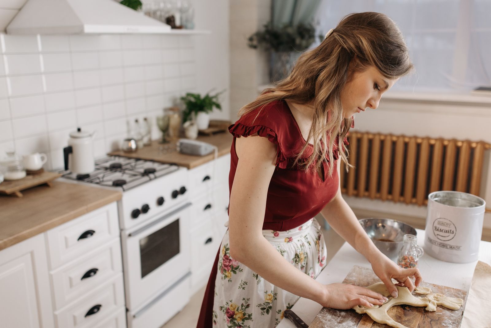 在家中製作烘焙品的創作者